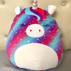 Squishmallow Kimia